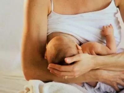 国康健康保险谈母乳喂养传言