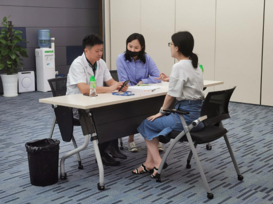 《健康中国，国康在行动》系列健康促进活动之走进微众银行 第0张