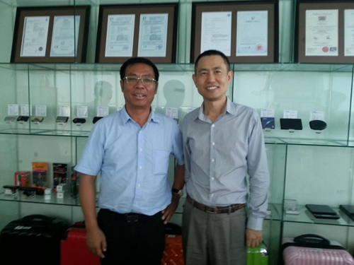 国康董事长杨华山拜访客户蓝特电子，与创始人管总亲切交流