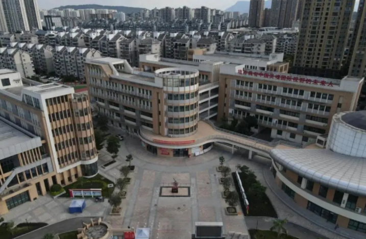 诺如病毒来了，福州一中学30多名学生感染诺如病毒，学校停课 第1张