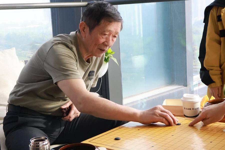 “国康杯”清华校友围棋赛,以棋会友,共赴健康之约 “国康杯”清华校友围棋赛,以棋会友,共赴健康之约