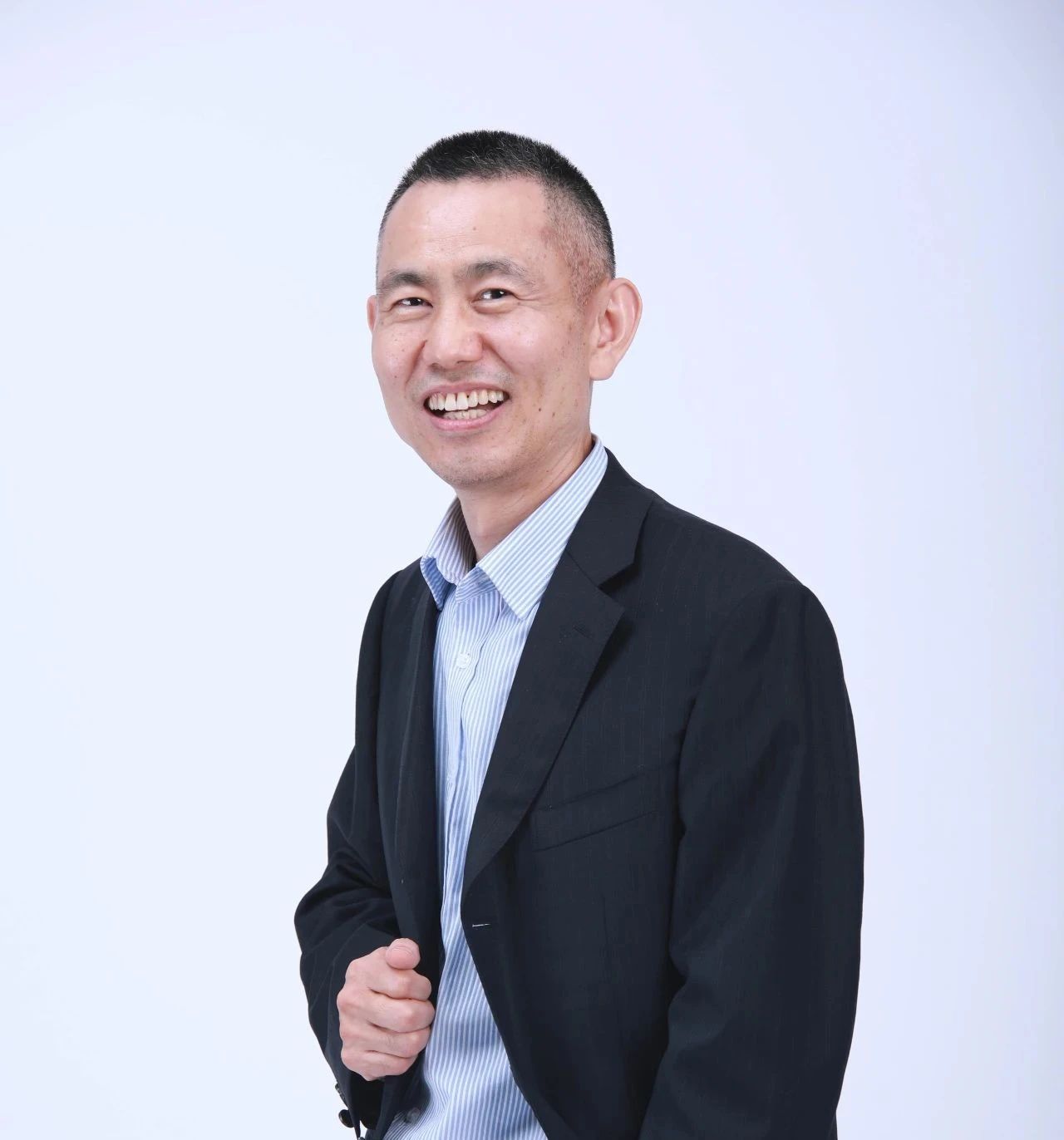 国康集团杨华山董事长谈《民营经济促进法》出台：--守护企业家稀缺资源，让企业家精神在法治护航中永续传承