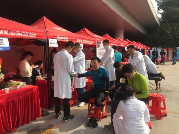 大家都在接受健康按摩，理疗服务