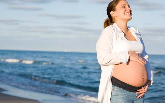 走站坐躺，做好这四步成功避免孕期腰酸背痛