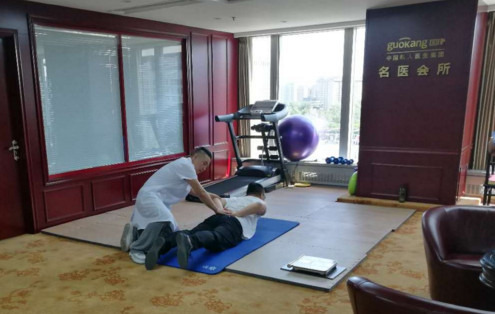 北京保健办母亲节成功举办“关爱父母、关爱自己”看诊活动