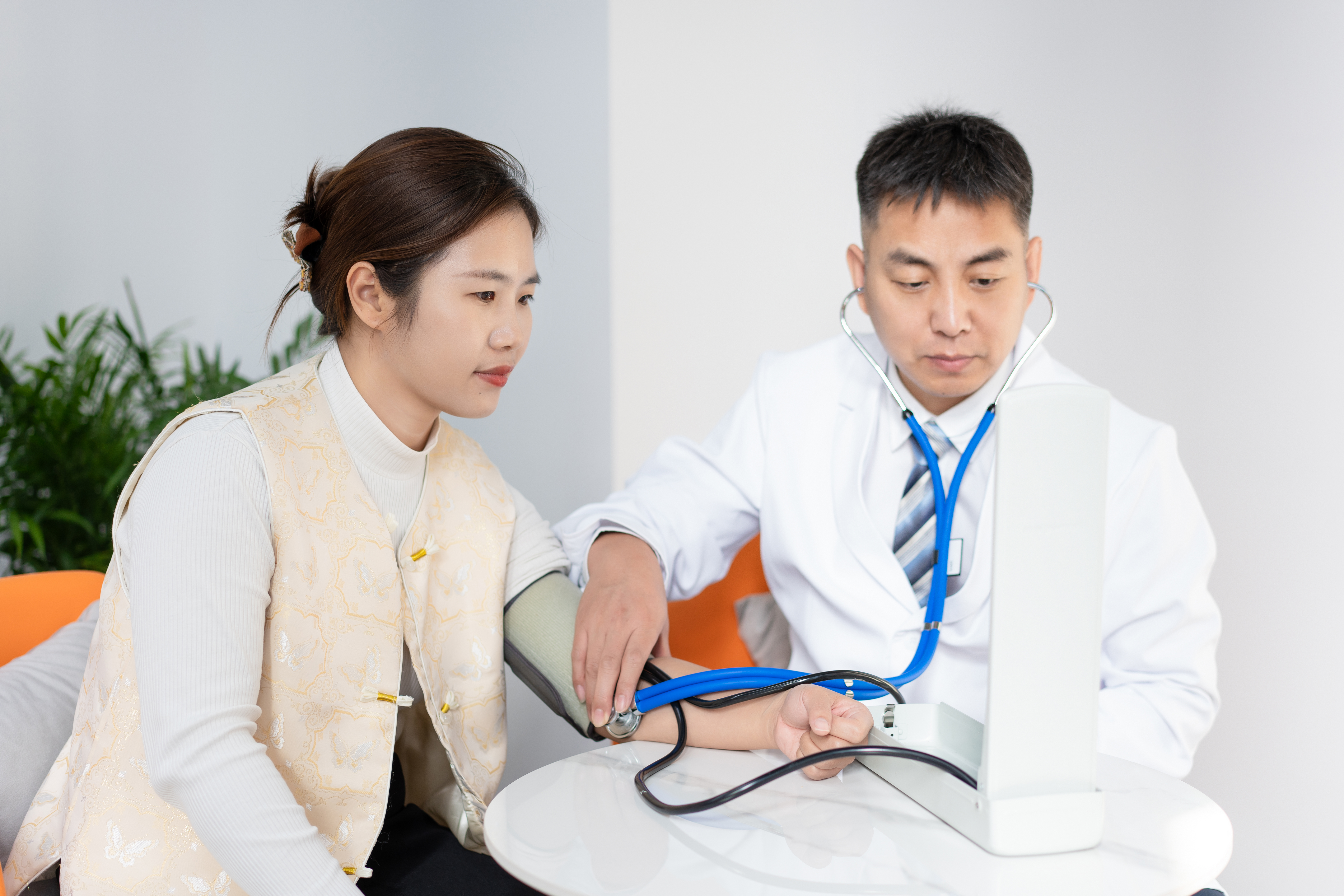 什么才是真正的高端健康管理？不止于看病